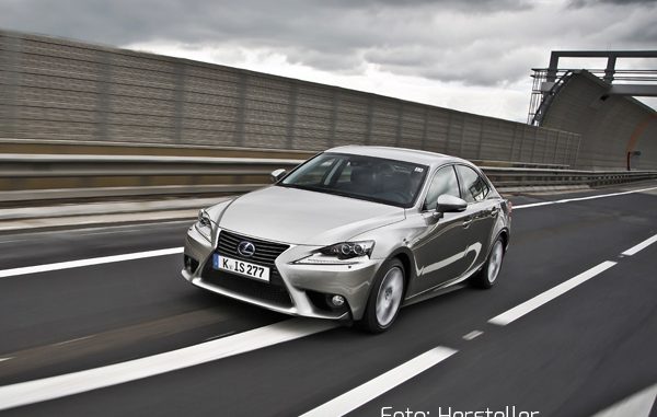 LexusIS300h Lexus IS300 h