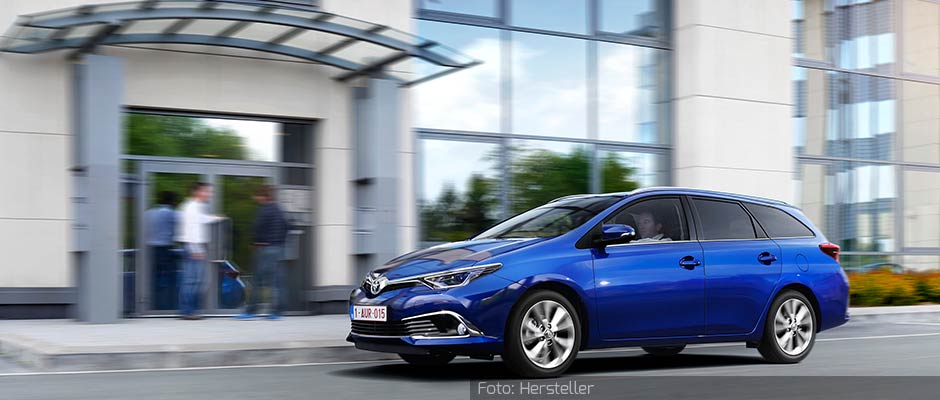 ToyotaAurisAußenBlau1)04.09.15