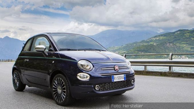 Fiat_500_Riva_Dynamisch_Front-Seite-Arurblau_05.07.16Fiat_500_Riva_Dynamisch_Front-Seite-Arurblau_05.07.16