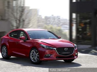 Mazda-3-MY17-Statisch-Seite-Front-Rot-09.08.16