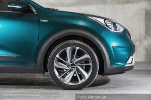 kia-niro-detail-seitenansicht-front-19-09-16