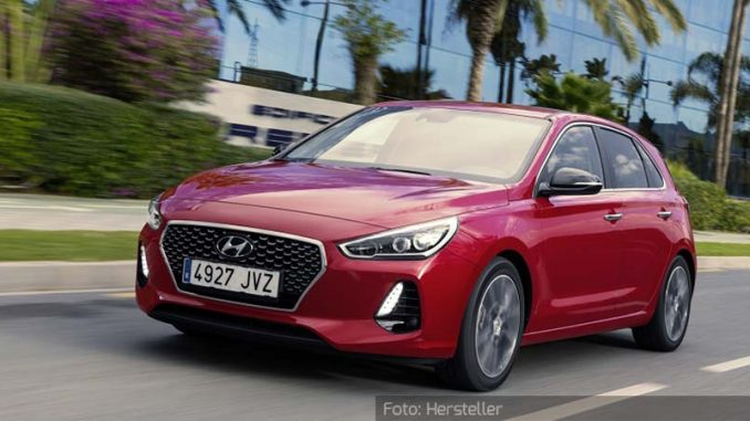 Hyundai-i30-Dynamisch-Front-Seite-Rot-21.01.17