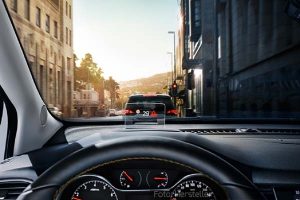 Opel-Crossland-X-Head-Up-Display-19.06.17