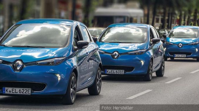 Renault-Zoe-Dynamisch-Front-Seite-Kolonne-Blau-09.08.17 Renault-Zoe-Dynamisch-Front-Seite-Kolonne-Blau-09.08.17