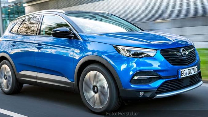 Opel-Grandland-X-Dynamisch-Seite-Front-Blau-05.09.17 Opel-Grandland-X-Dynamisch-Seite-Front-Blau-05.09.17