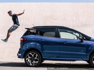 Ford-EcoSport-Statisch-Seite-Blau-Sportler-B-25.01.18