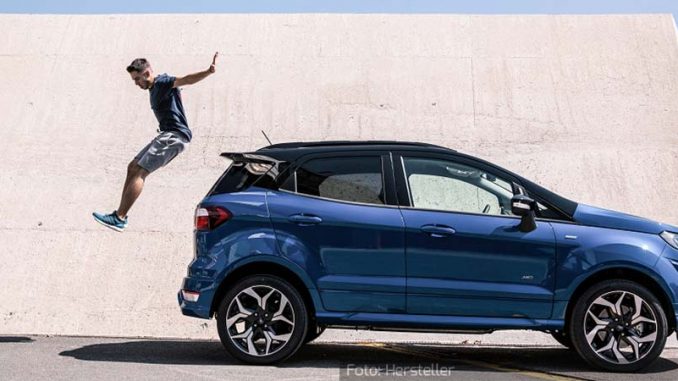 Ford-EcoSport-Statisch-Seite-Blau-Sportler-B-25.01.18