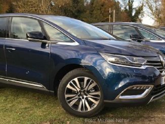 Renault-Espace-Statisch-Seite-Front-Blau-Paris-09.11.18