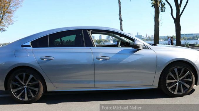 Peugeot-508-Statisch-Seite-Alster-Hamburg-Silber-Neher-17.09.18 Peugeot-508-Statisch-Seite-Alster-Hamburg-Silber-Neher-17.09.18