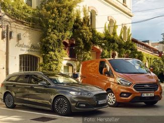 Ford-Mondeo-Hybrid-Turnier-Transit-Custom-Seite-Front-Grau-Okker-06.03.19