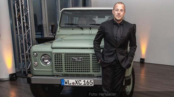 Land-Rover-Defender-90-Heritage-Front-Grün-Heino-Ferch-17.04.19-