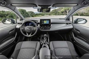 Toyota-Corolla-Interieur-02.04.19