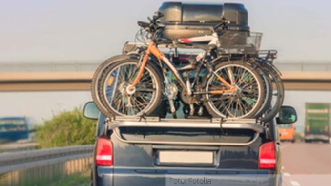 AutofahrradtransportFotolia_158360552_XS25.04.19 AutofahrradtransportFotolia_158360552_XS25.04.19