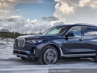 BMW-X7-Dynamisch-Seite-Front-Dunkelblau-05.06.19