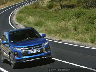 Mitsubishi-ASX-Dynamisch-Front-Seite-Blau-01.09.19