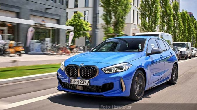 BMW-1er-Dynamisch-Front-Seite-Blau-02.10.19