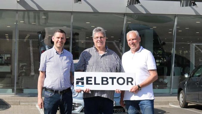 ElbtorJensAhnefeld(l)NorbertGerlachUweBirne01.07.20
