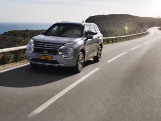 Der neue Outlander kehrt zurück. Die vierte Auflage bietet Plug-in-Hybrid-Technik der nächsten Generation. Das D-Segment-SUV stellt die nächste Stufe von Mitsubishis Produktoffensive dar Fotos: Mitsubishi