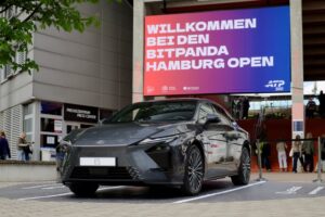 Debüt: Bei den Bitpanda-Open am Hamburger Rothenbaum feierte der neue Lexus ES seine Deutschlandpremiere
