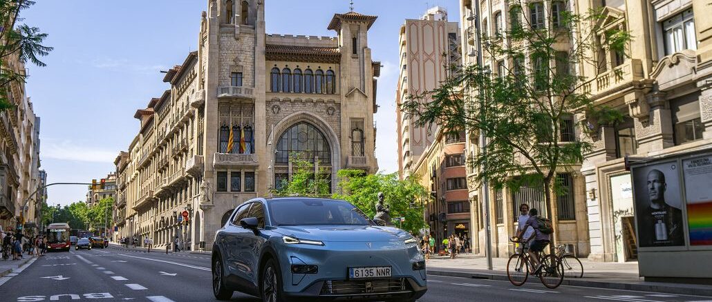 Ein chinesischer Europäer: Bereits im Juli rollt der neue Changan Deepal S05 PHEV zu uns. Bis Ende August sogar mit einer interessanten Einführungsaktion Fotos: Changan