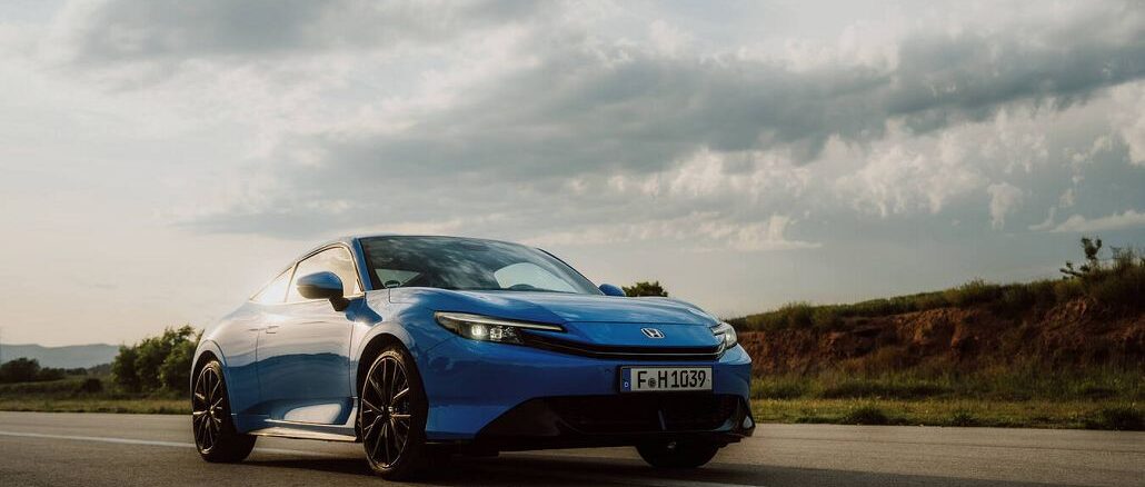 Basierend auf dem legendären Civic Type R – einschließlich adaptiver Dämpfer – bietet der Honda Prelude das perfekte Gleichgewicht aus agilem Handling und Komfort und lädt dazu ein, den puren Fahrspaß zu erleben Fotos: Honda