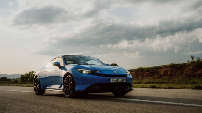 Basierend auf dem legendären Civic Type R – einschließlich adaptiver Dämpfer – bietet der Honda Prelude das perfekte Gleichgewicht aus agilem Handling und Komfort und lädt dazu ein, den puren Fahrspaß zu erleben Fotos: Honda