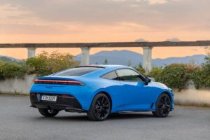 Der Prelude bietet vier maßgeschneiderte Fahrmodi (Comfort, GT, Sport, Individual). Speziell der GT-Modus wurde sorgfältig abgestimmt, um für ein dynamisches Fahrerlebnis zu sorgen