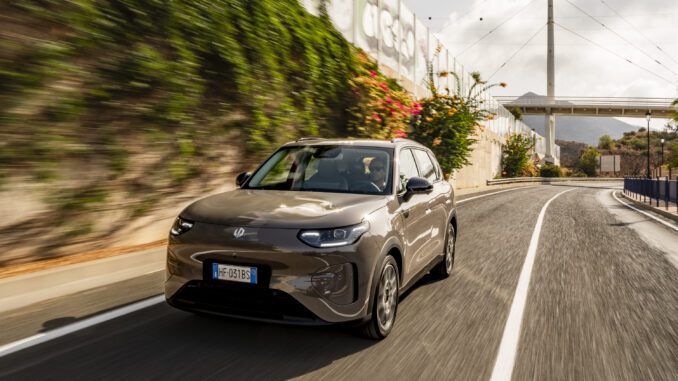 Leapmotors neuster Streich: Das kompakte Elektro-SUV B03X möchte mit viel Platz, moderner Technik, großer Reichweite und kleinem Einstiegspreis punkten Fotos: Leapmotor