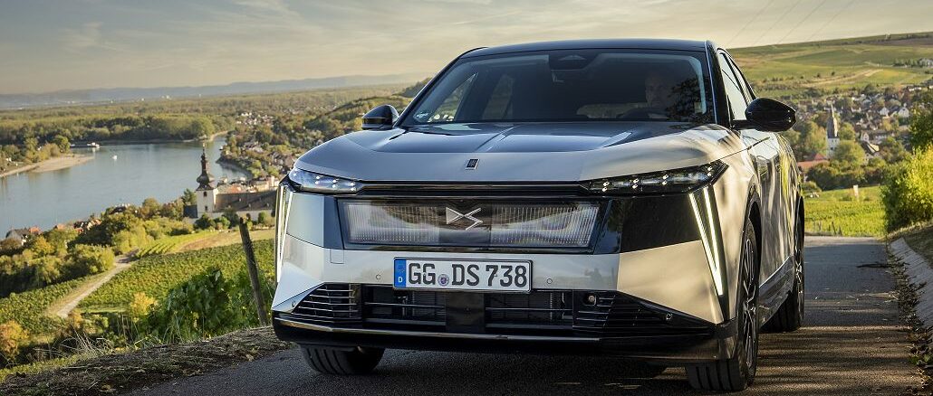 Pariser Pretiose: Mit dem DS N°7 will die französische Premiummarke DS Automobiles ein neues Kapitel aufschlagen Fotos DS Automobiles